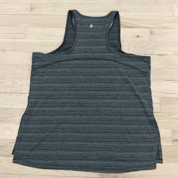 NWT Zella Racerback Tank Grey Horizontal Stripe size Small - Picture 2 of 5